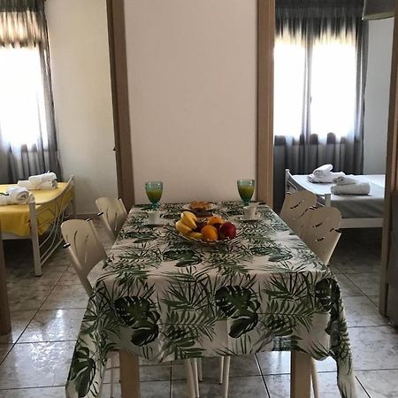 Kostas Apartment Иерисос Екстериор снимка