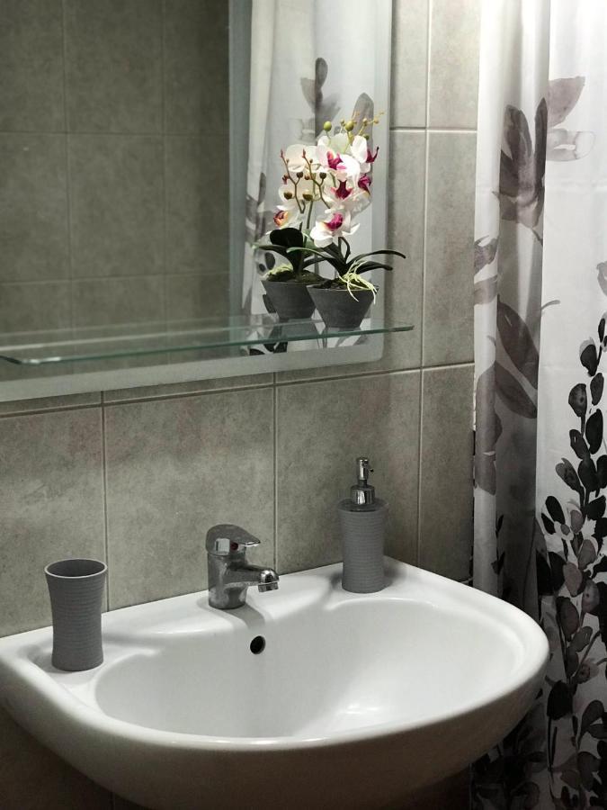 Kostas Apartment Иерисос Екстериор снимка